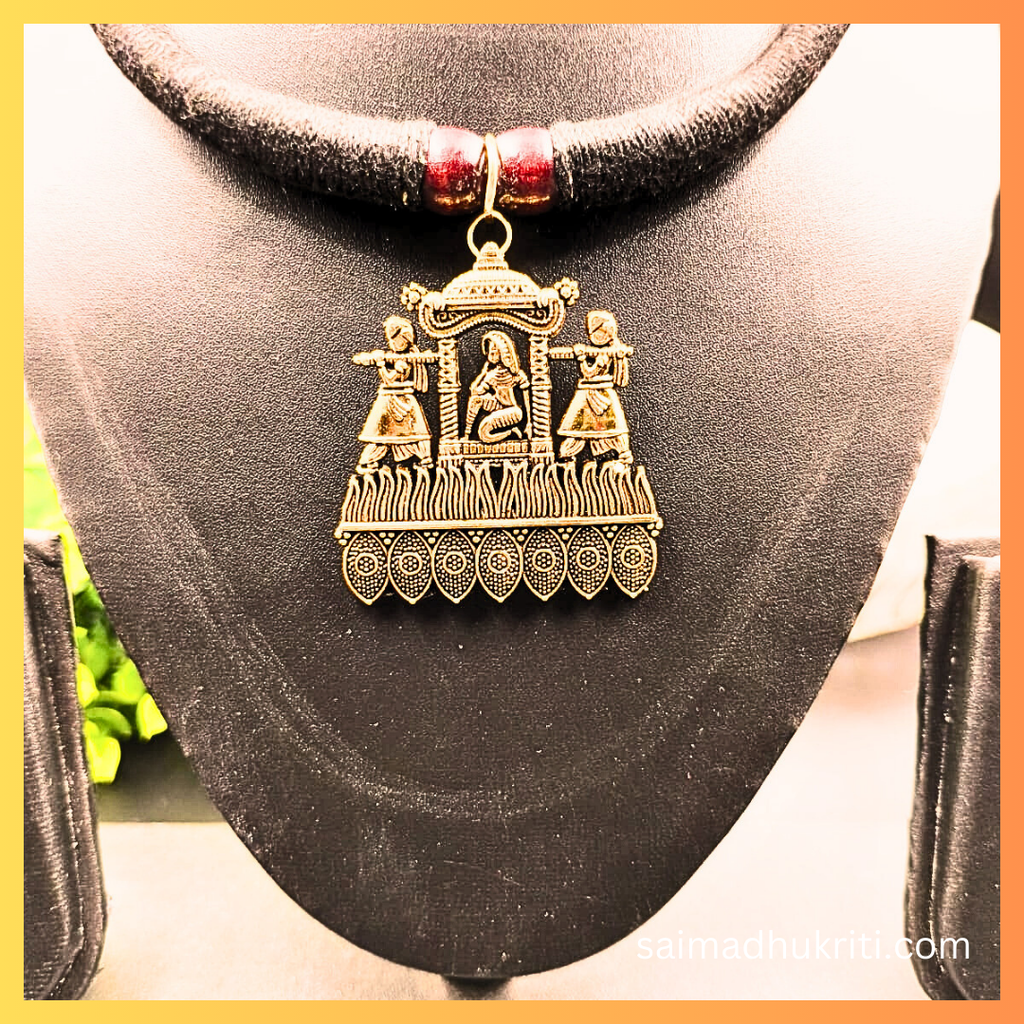 Black Cotton Hasli with Pendent