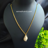 Shell Pendent Chain