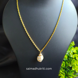 Shell Pendent Chain