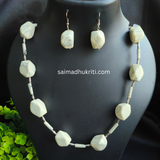 Howlite Semi-precious stone