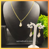 Golden Shell Necklace Set