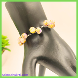 Yellow crackle beads bracelet