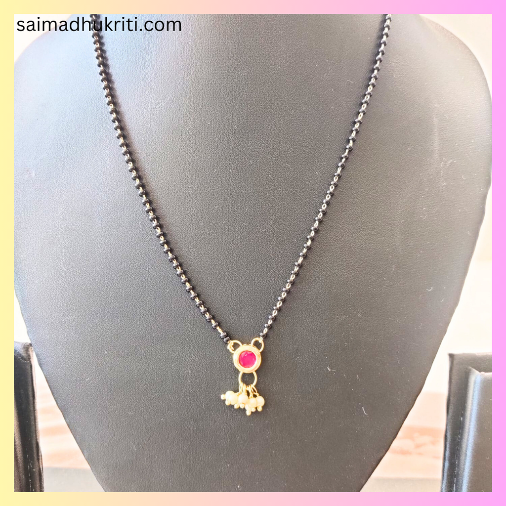 Red Kundan pendent mangalsutra
