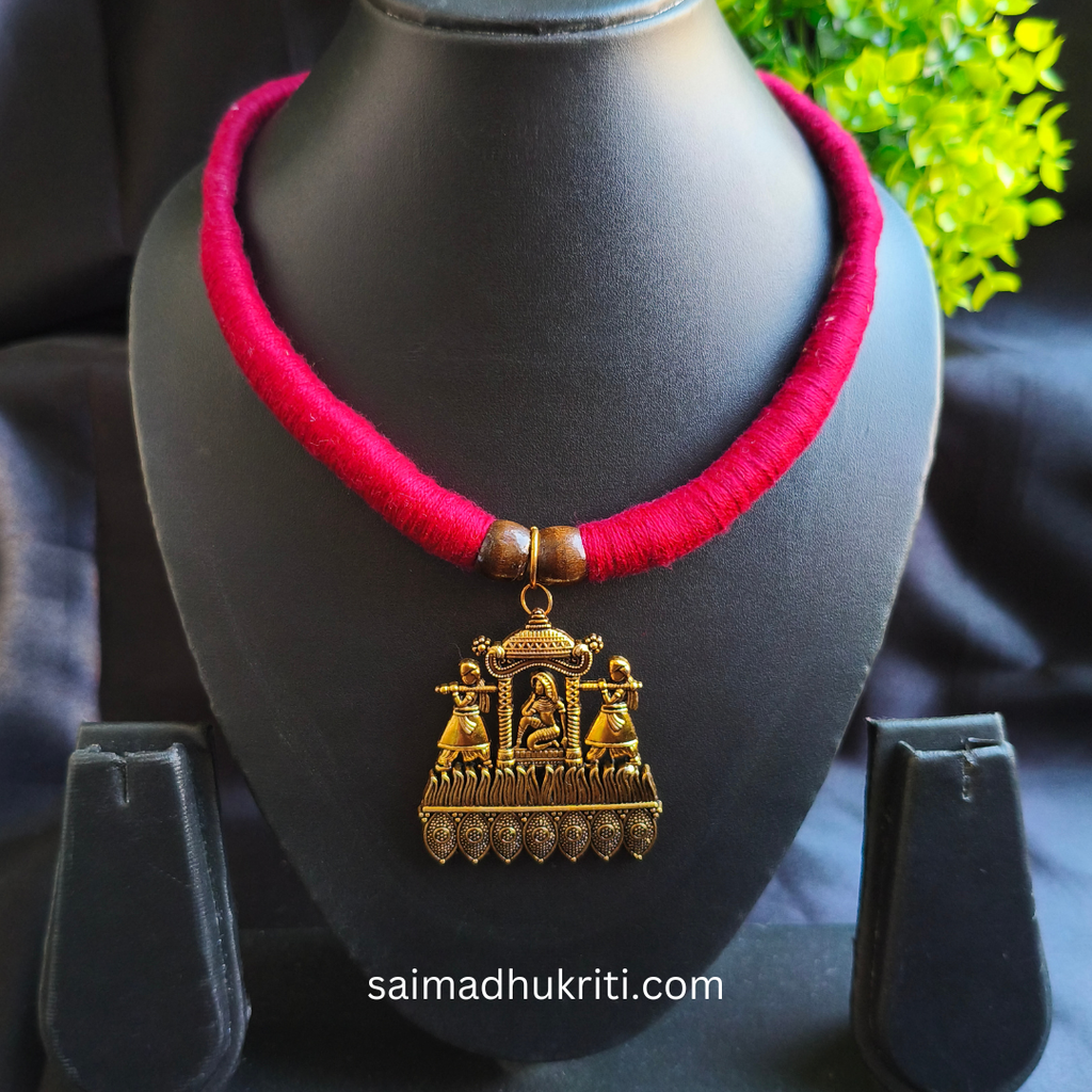 Red Cotton Hasli with Pendent